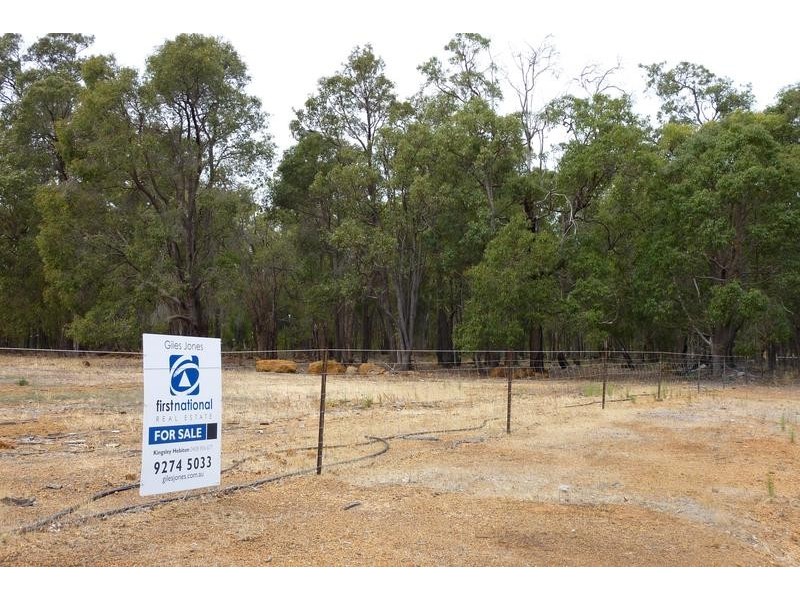 16 Strawberry Hill Drive, Gidgegannup WA 6083