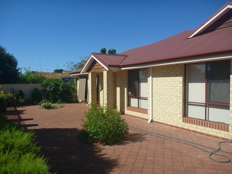28A Wellaton Street, Midvale WA 6056