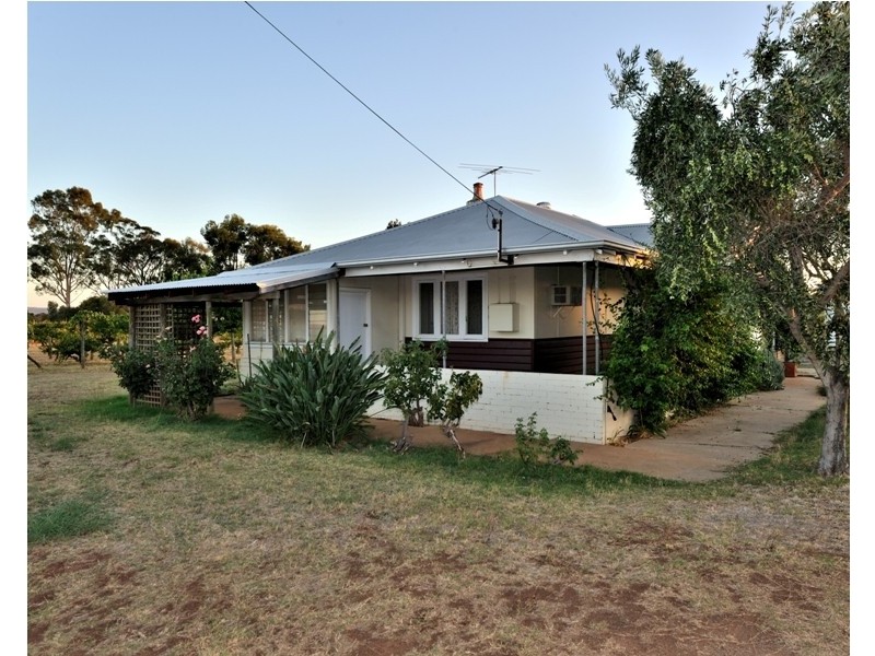 64 Swan Street, Henley Brook WA 6055
