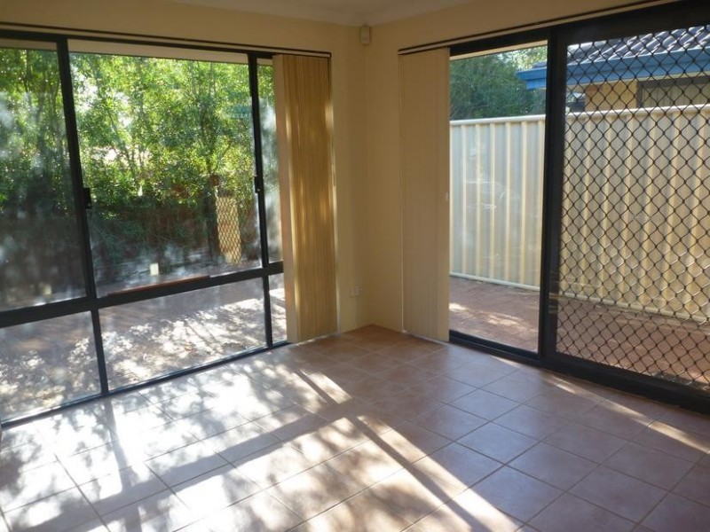 25A Mathoura Street, Midland WA 6056