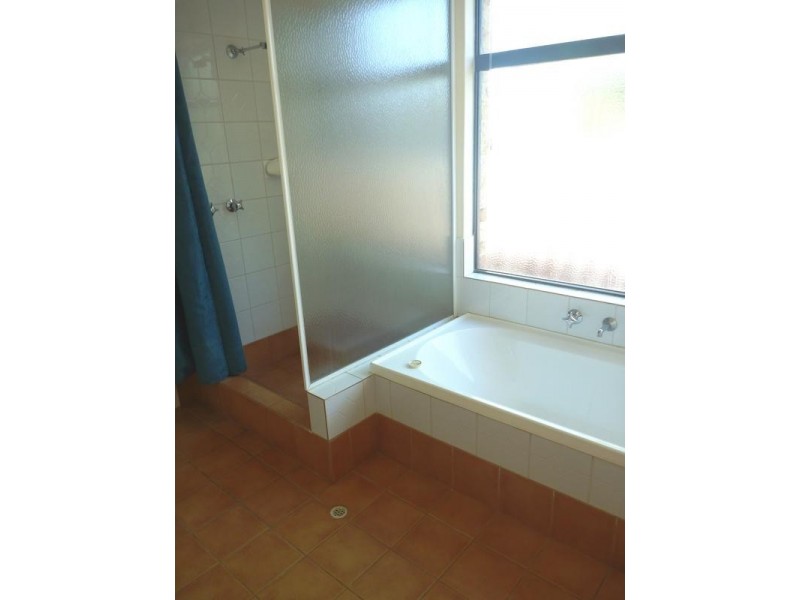 25A Mathoura Street, Midland WA 6056