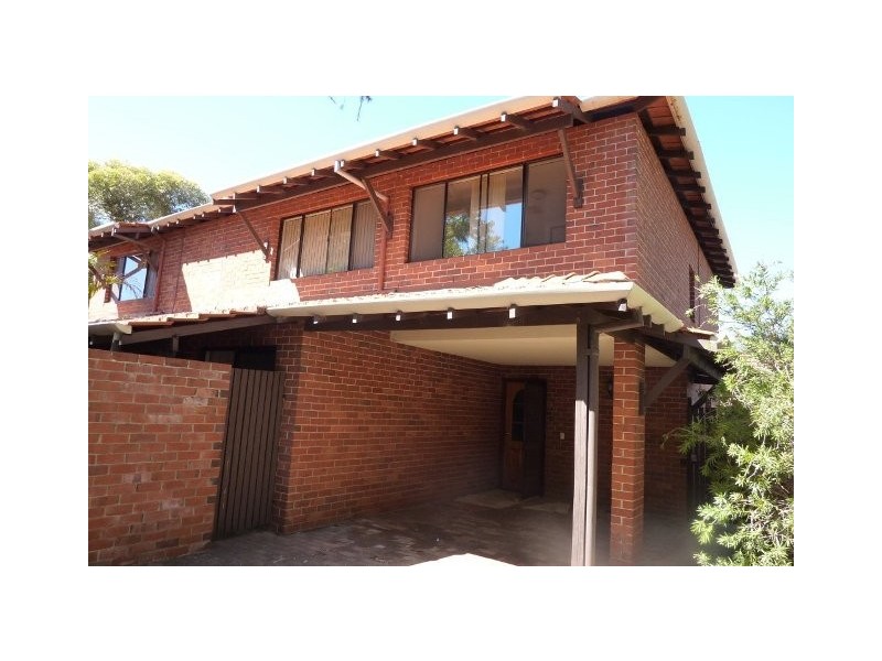 2/43 Lockhart Street, Como WA 6152