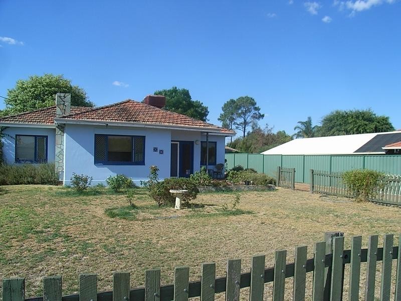 70 Queens Road, South Guildford WA 6055