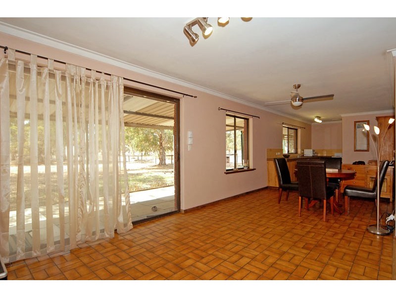 339 Padbury Avenue, Millendon WA 6056