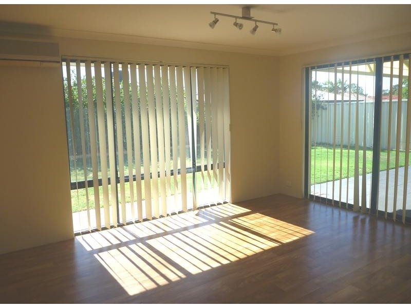 15 Coomer Elbow, South Guildford WA 6055
