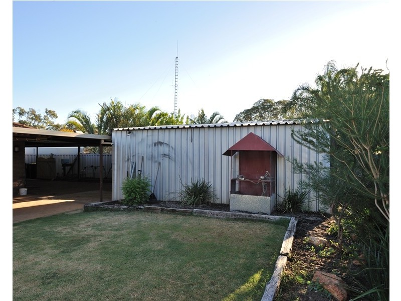 101 Blackadder Road, Swan View WA 6056