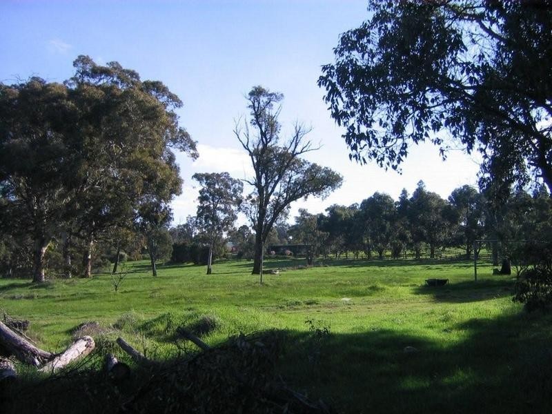 723 Berry Road, Gidgegannup WA 6083