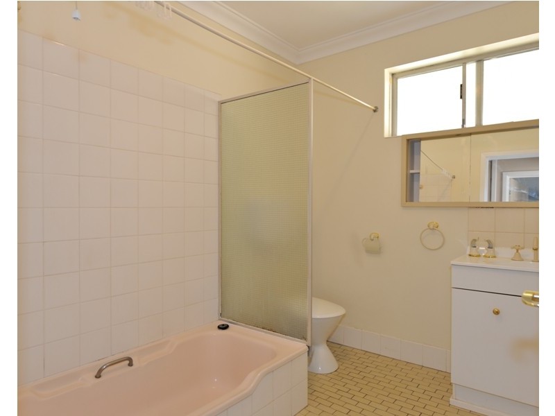 1A Fawell Street, Midland WA 6056