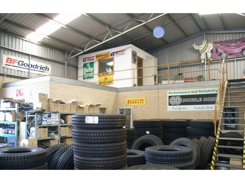 50 Farrall Road, Midvale WA 6056