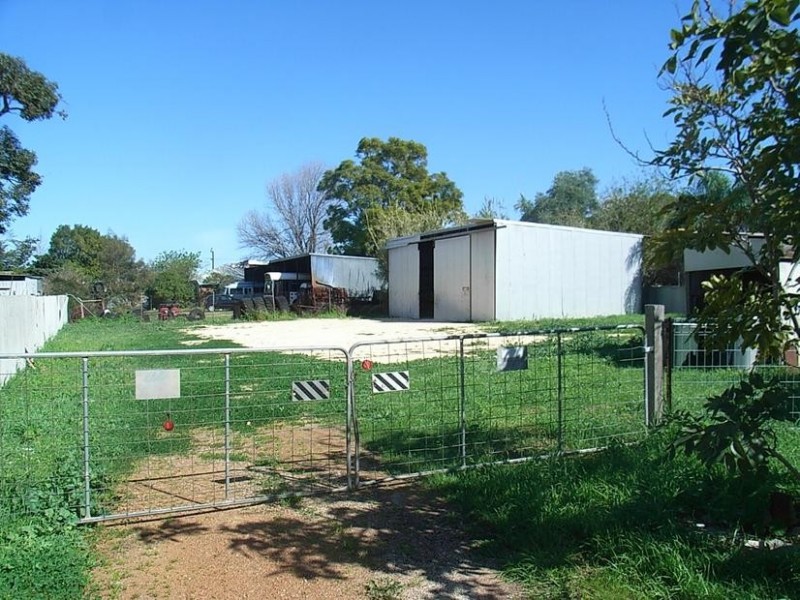 19 Kidman Avenue, South Guildford WA 6055