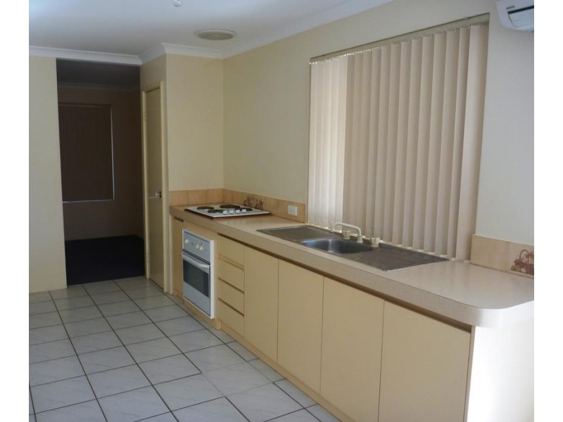 37 Waterlily Drive, Stratton WA 6056