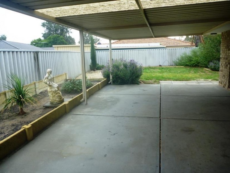 37 Waterlily Drive, Stratton WA 6056