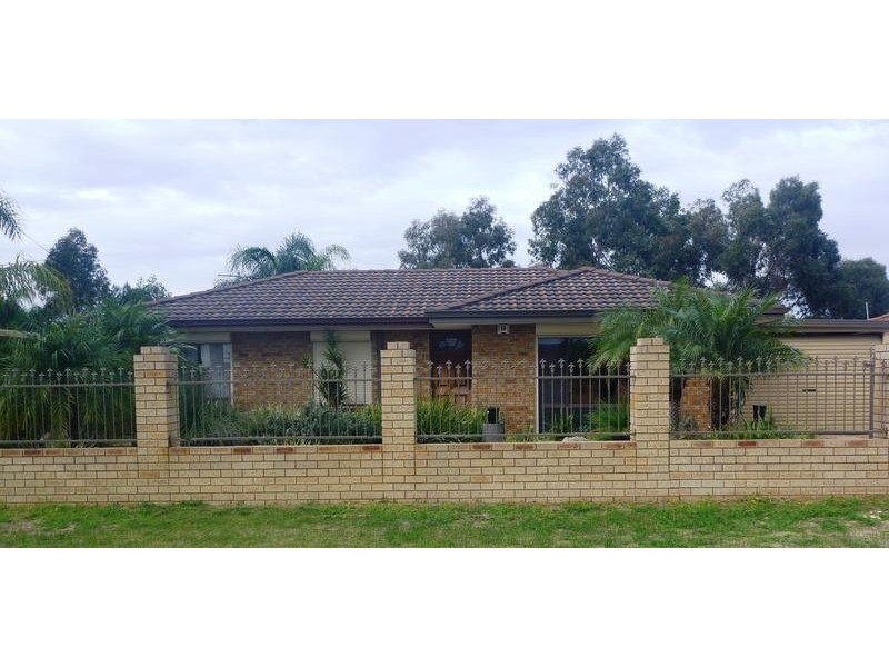 82 Ewart Street, Midland WA 6056
