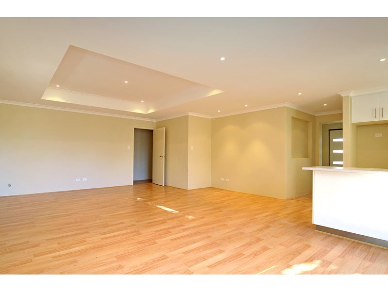 2/18 Scott Street, Greenmount WA 6056