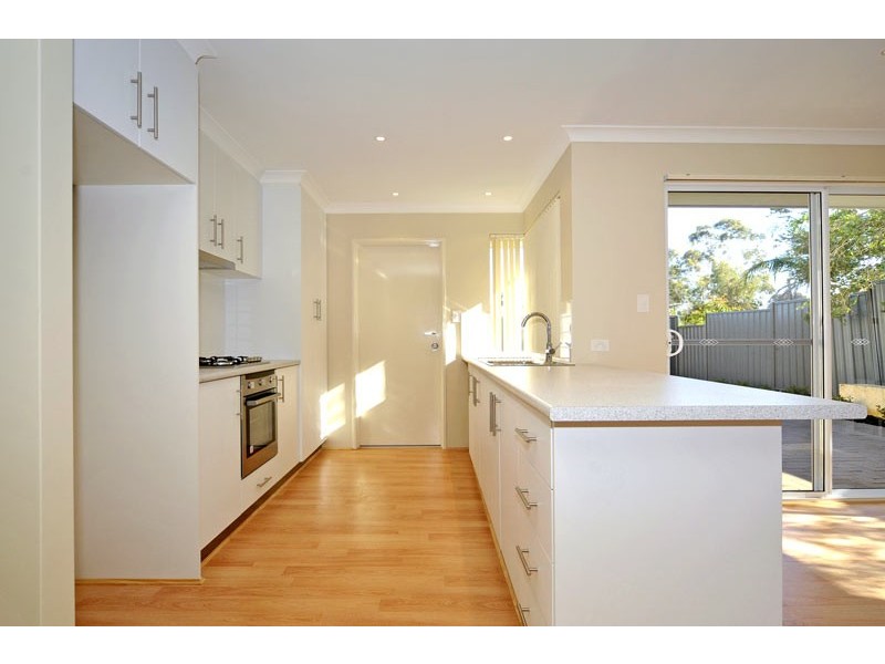 2/18 Scott Street, Greenmount WA 6056