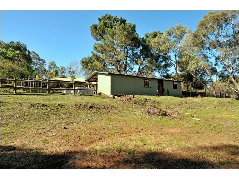 1220 Katherine Street, Helena Valley WA 6056