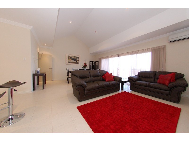 4/34 The Crescent, Midland WA 6056