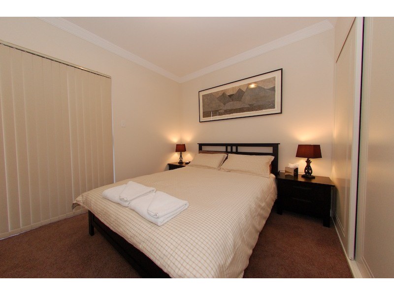 4/34 The Crescent, Midland WA 6056