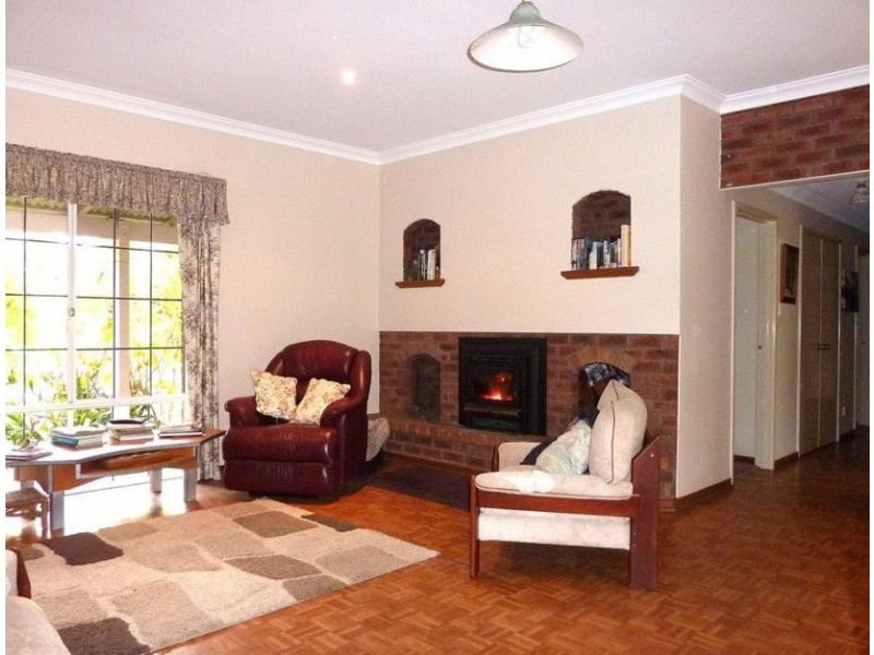 80 Burgess Road, Gidgegannup WA 6083