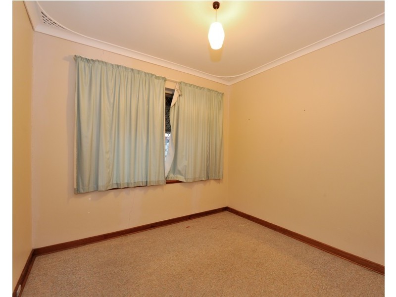 20 The Crescent, Helena Valley WA 6056