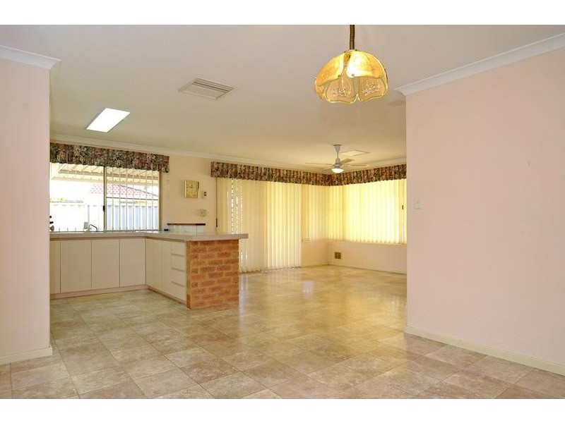 33 Inquirer Lane, Stratton WA 6056