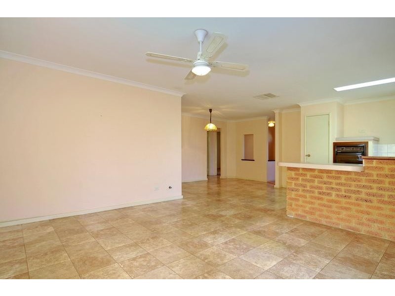 33 Inquirer Lane, Stratton WA 6056