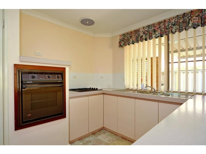 33 Inquirer Lane, Stratton WA 6056