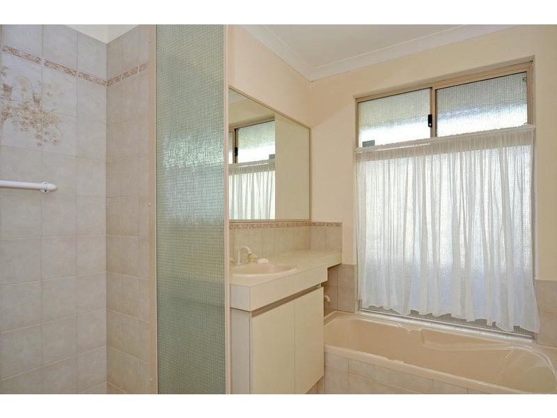 33 Inquirer Lane, Stratton WA 6056