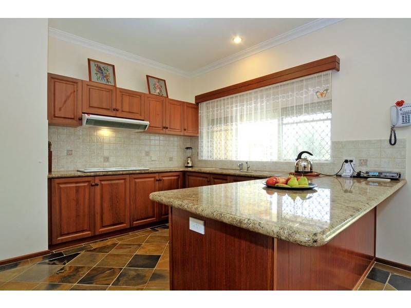 6 Hilltop Close, Mahogany Creek WA 6072