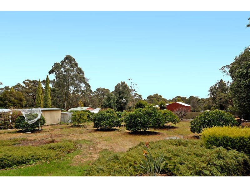 6 Hilltop Close, Mahogany Creek WA 6072