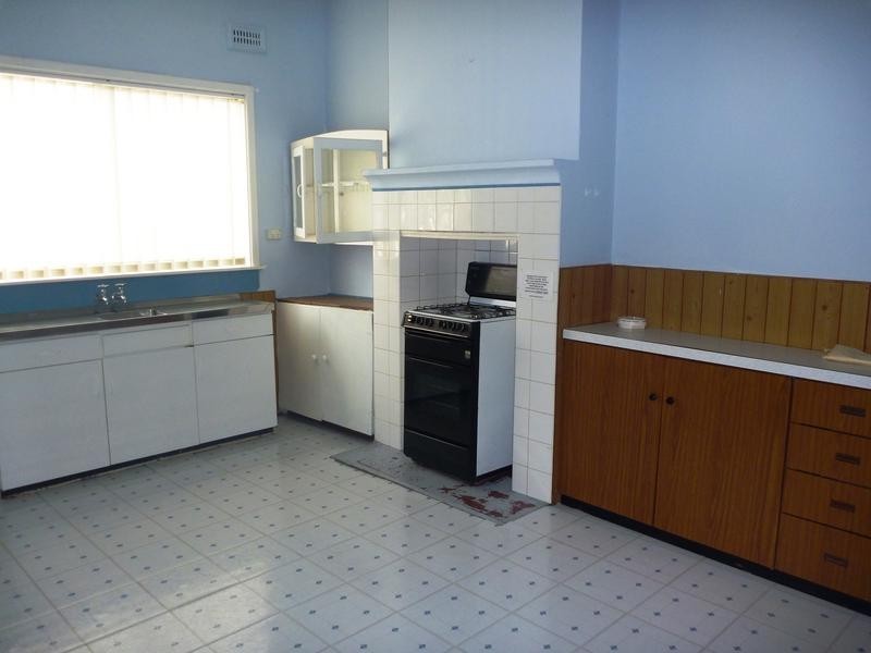 60 Hooley Road, Midland WA 6056