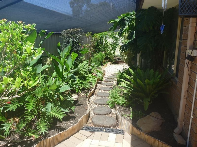 101 Blackadder Road, Swan View WA 6056