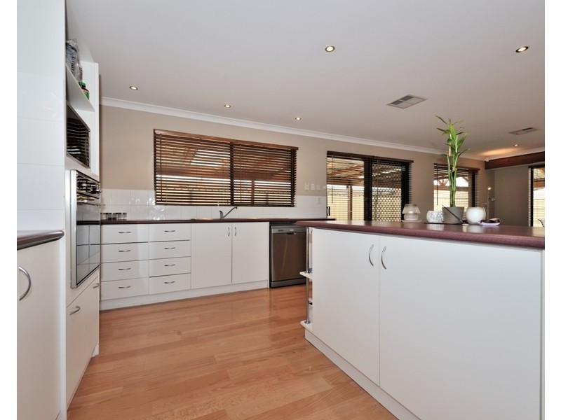 44 Whitegum Drive, Jane Brook WA 6056