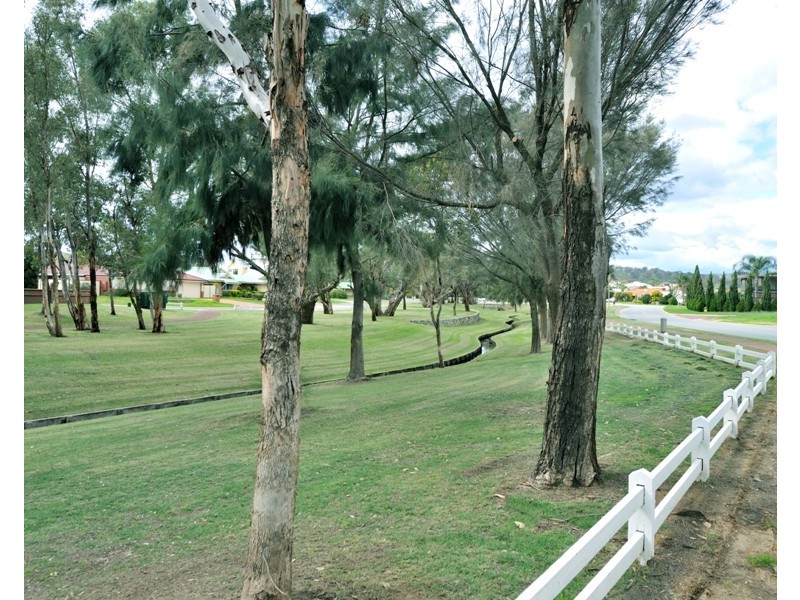 44 Whitegum Drive, Jane Brook WA 6056