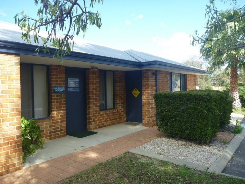 6 Burgess Street, Midland WA 6056