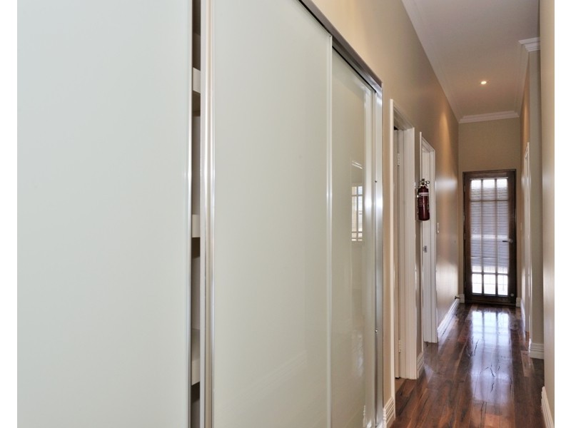 3/26 The Crescent, Midland WA 6056