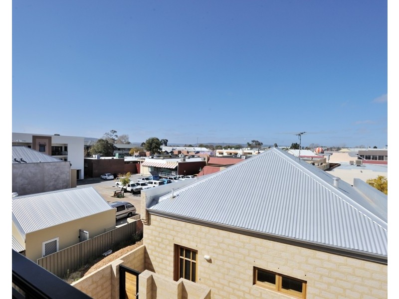 3/26 The Crescent, Midland WA 6056