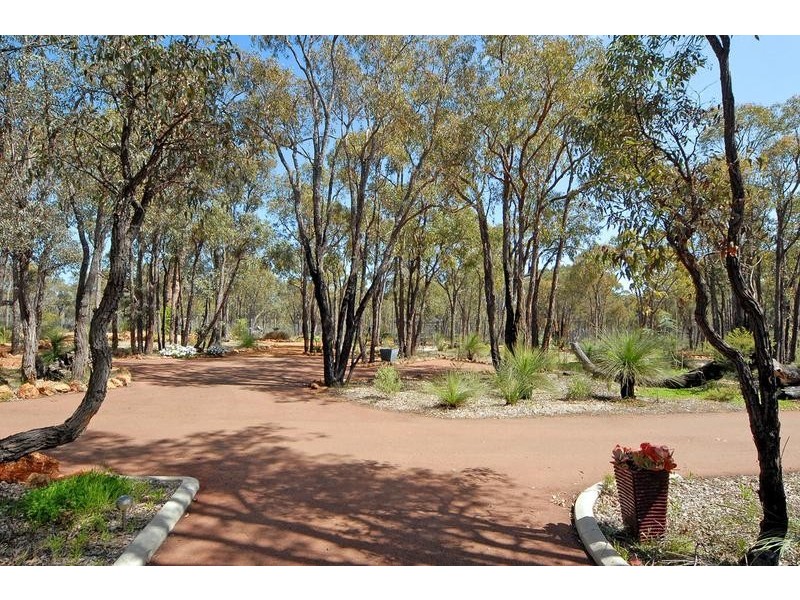 66 Dinsdale Road, Gidgegannup WA 6083
