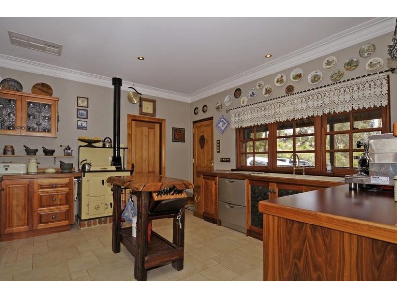 729 Reen Road, Gidgegannup WA 6083