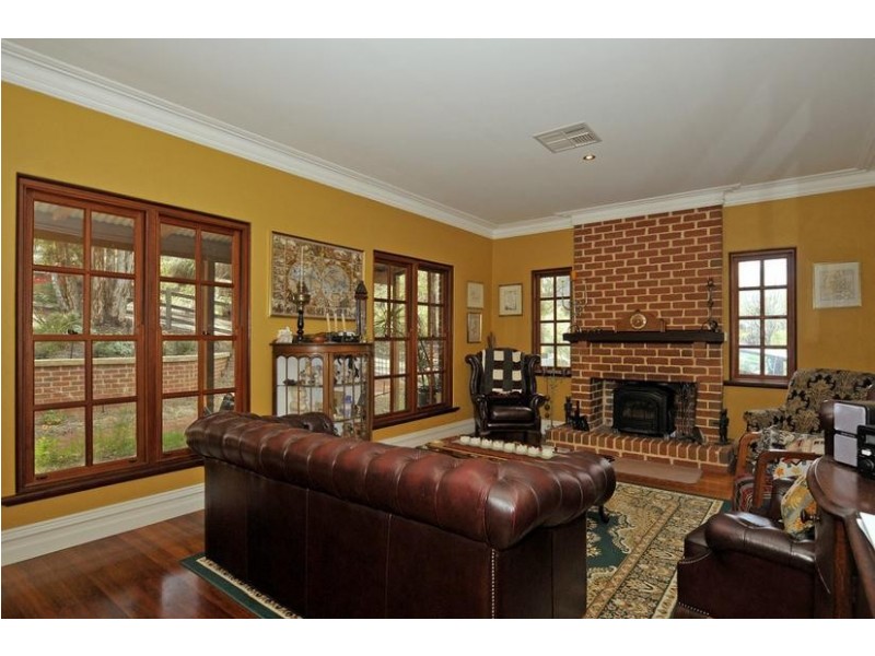 729 Reen Road, Gidgegannup WA 6083