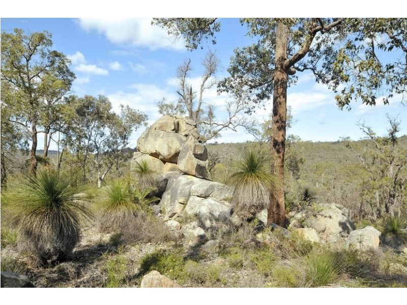 729 Reen Road, Gidgegannup WA 6083