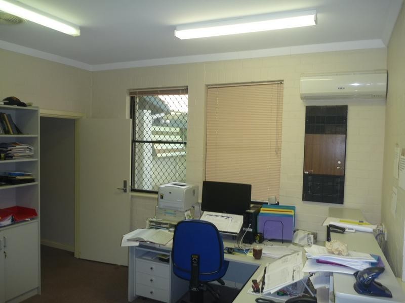 15 Spring Park Road, Midland WA 6056