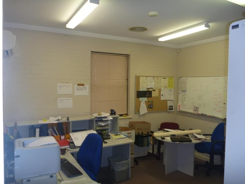 15 Spring Park Road, Midland WA 6056