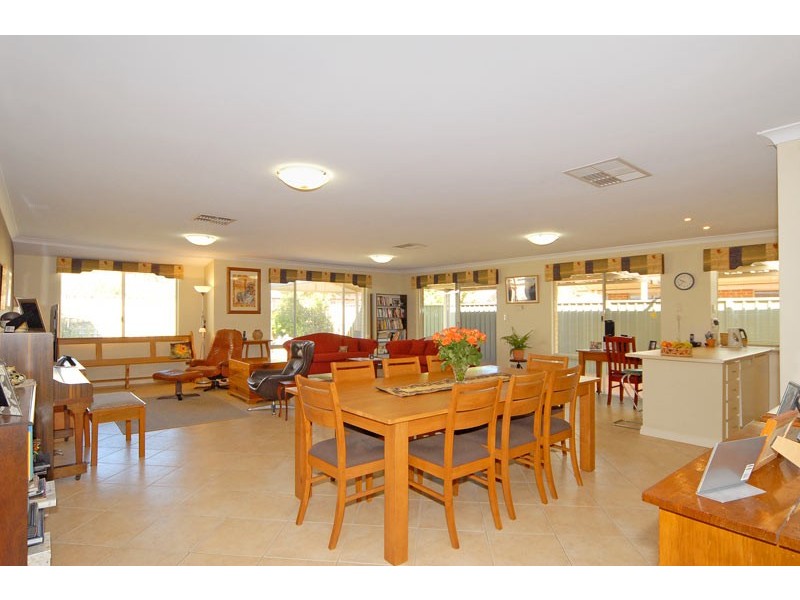 87 Dongara Circle, Jane Brook WA 6056