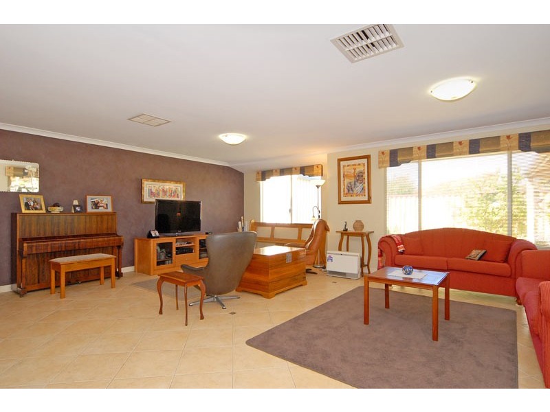 87 Dongara Circle, Jane Brook WA 6056