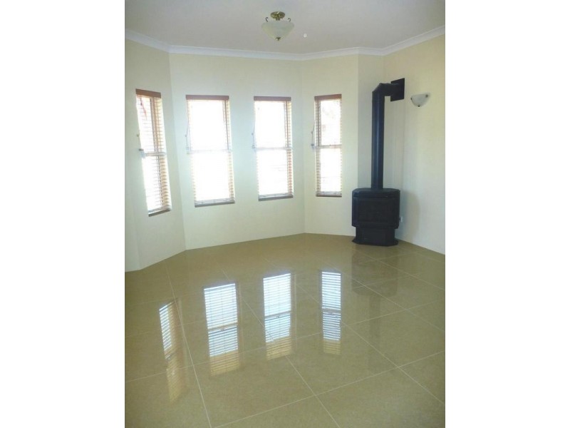 16 Hebe Lane, Woodbridge WA 6056