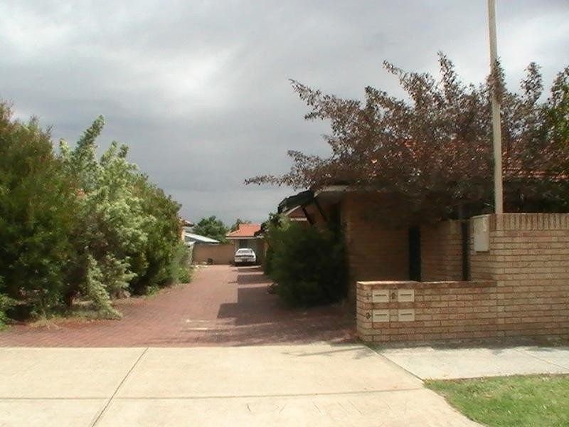 3/5 Charles East Street, Midland WA 6056