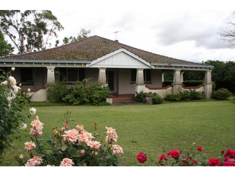 32 Dale Road, Middle Swan WA 6056