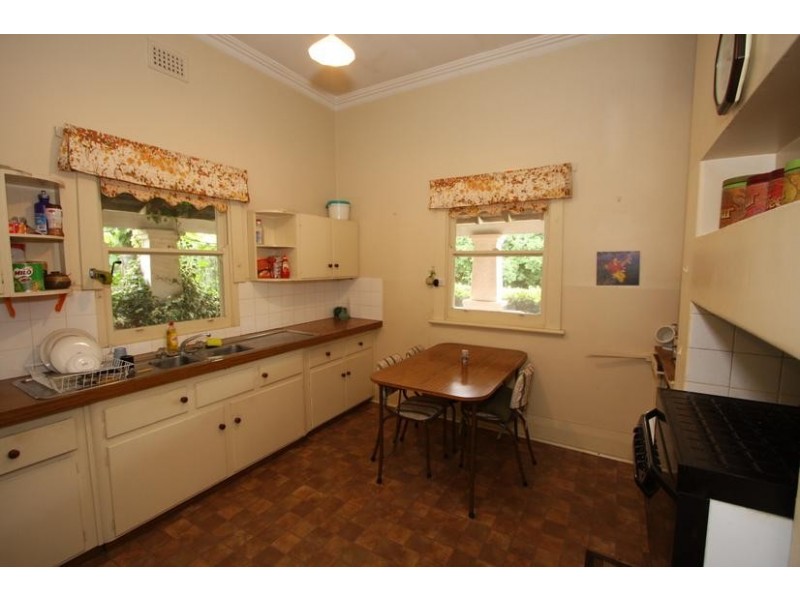 32 Dale Road, Middle Swan WA 6056