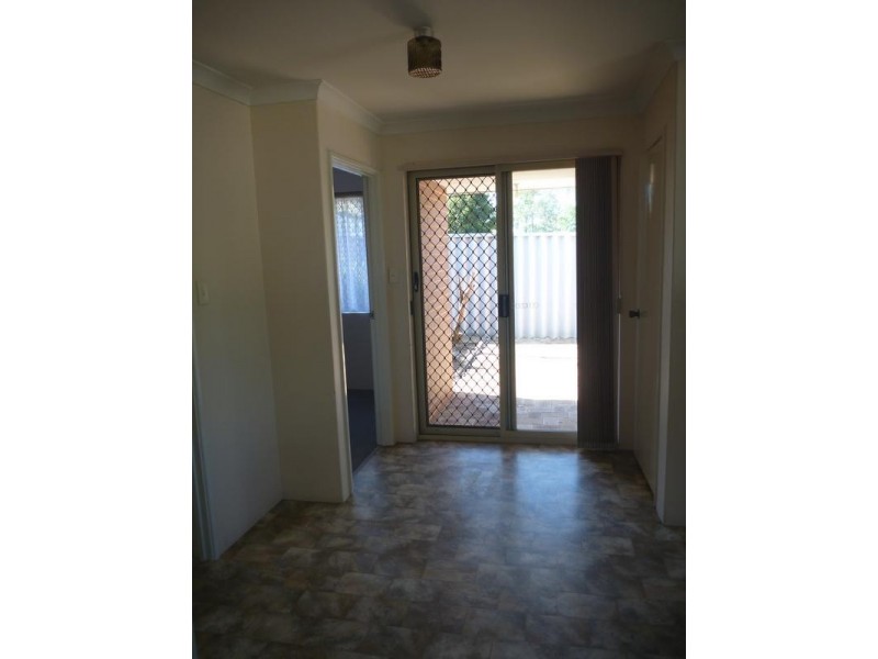 4/2 Frederic Street, Midland WA 6056